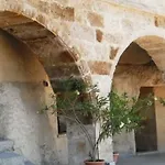 Elite Cave Отель 2*