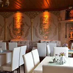 호텔 엘리트 케이브 스위트 2*