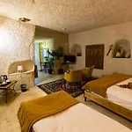 Elite Cave Отель