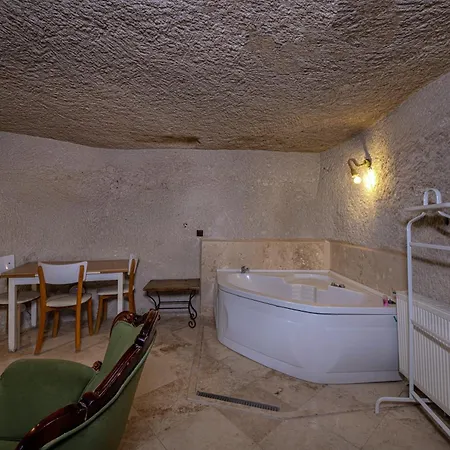 Otel Elite Cave 2*