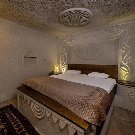 Elite Cave Hotel 2*