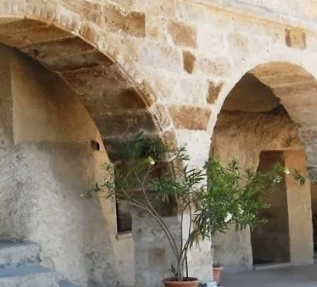 Elite Cave Otel 2*