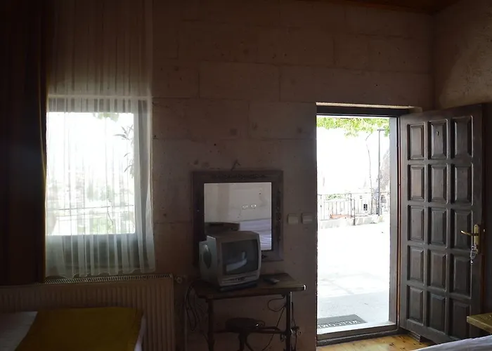 Elite Cave מלון 2*