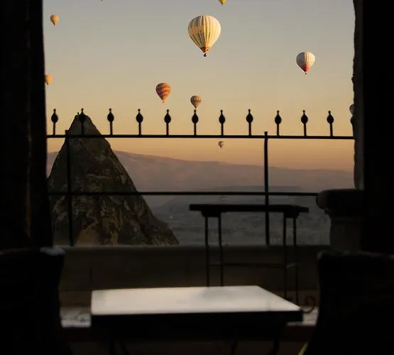 Elite Cave גורמה