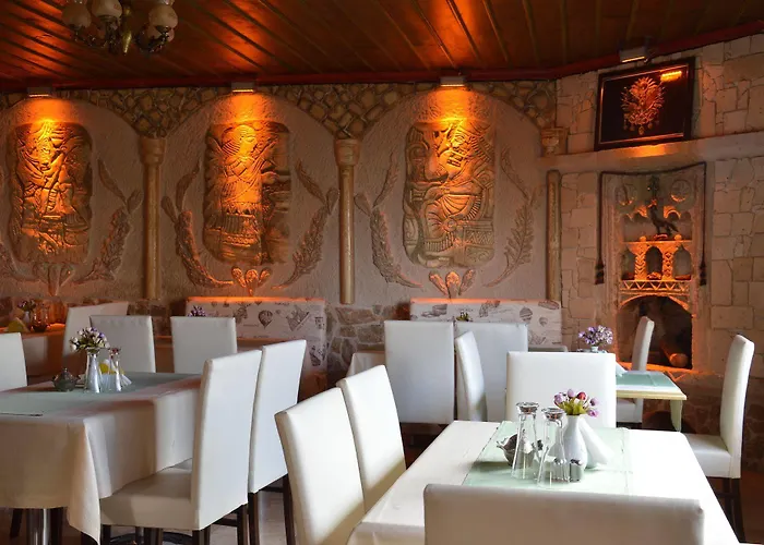 מלון Elite Cave 2*