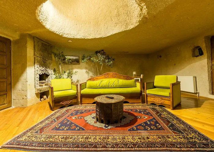 מלון Elite Cave 2*